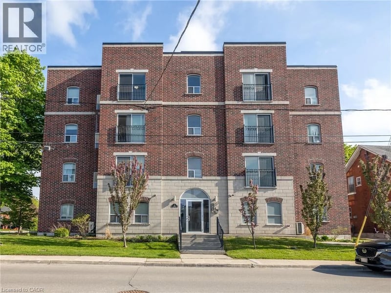 #201 34 BROCK Street, Woodstock, Ontario, N4S3B5, Woodstock, Ontario — photo 1 of 5