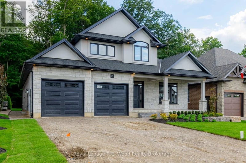 49 Sunview Drive, Norwich (Norwich Town), Ontario, N0J1P0, Norwich (Norwich Town), Ontario — photo 1 of 5