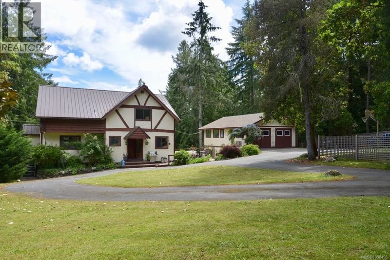 131 Pallot Way, Salt Spring, British Columbia, V8K2M5, Salt Spring, British Columbia — photo 1 of 5