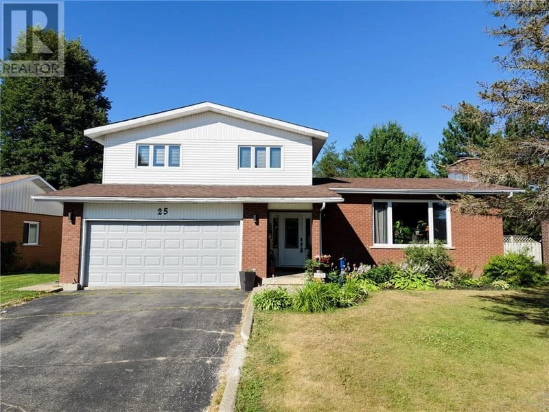 25 Goodman Avenue, Espanola, Ontario, P5E1A5, Espanola, Ontario — photo 1 of 5