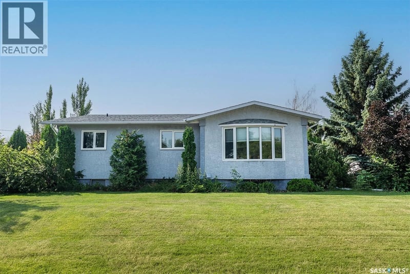 302 7th STREET E, Wynyard, Saskatchewan, S0A4T0, Wynyard, Saskatchewan — photo 1 of 5