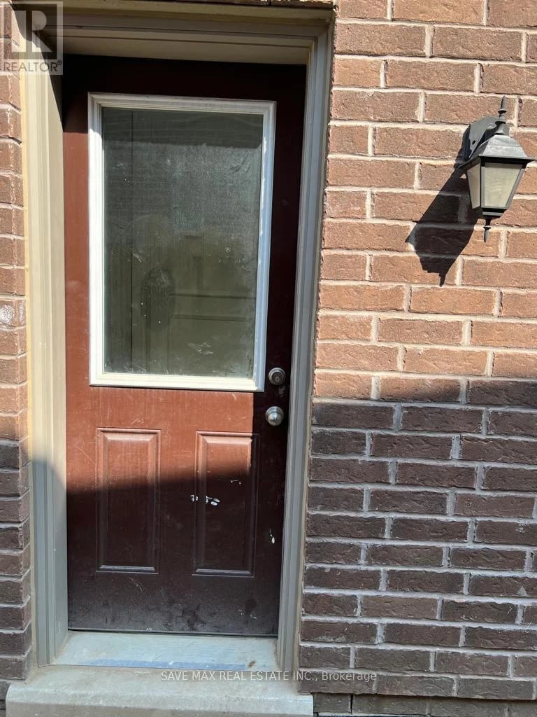 #Basement 14 Lady Evelyn Crescent, Brampton (Bram West), Ontario, L6Y6C7, Brampton (Bram West), Ontario — photo 1 of 5