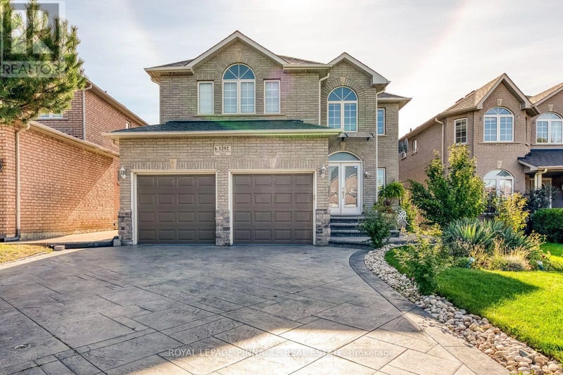#Lower 1292 Willowbank Trail, Mississauga (Rathwood), Ontario, L4W5M5, Mississauga (Rathwood), Ontario — photo 1 of 5