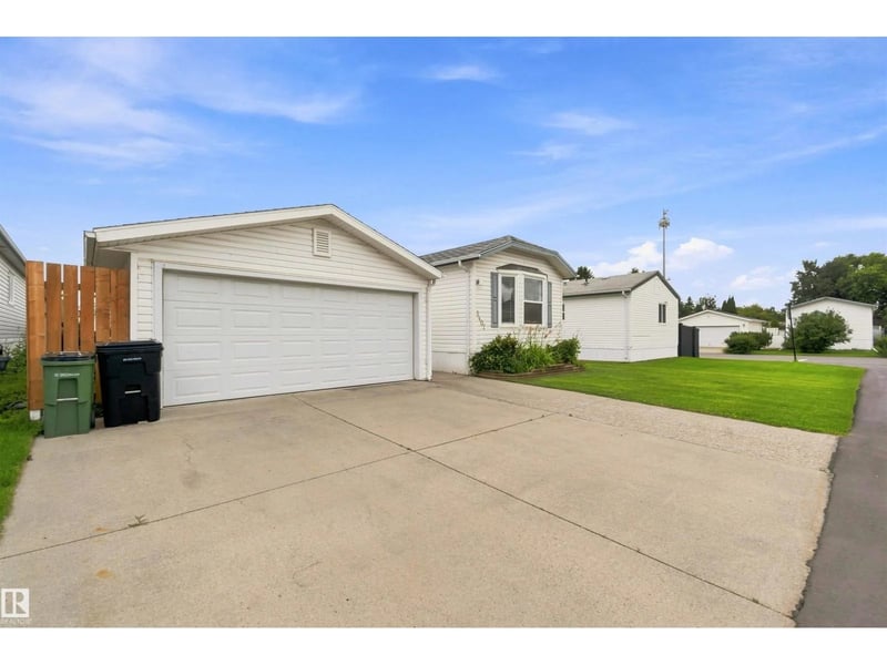 3402 LAKEVIEW PT NW, Edmonton, Alberta, T5S2R8, Edmonton, Alberta — photo 1 of 5