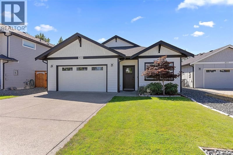 933 Blakeon Place, Langford, British Columbia, V9C0R3, Langford, British Columbia — photo 1 of 5