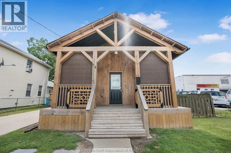 74 Barthe Street, Chatham, Ontario, N7L1T6, Chatham, Ontario — photo 1 of 5