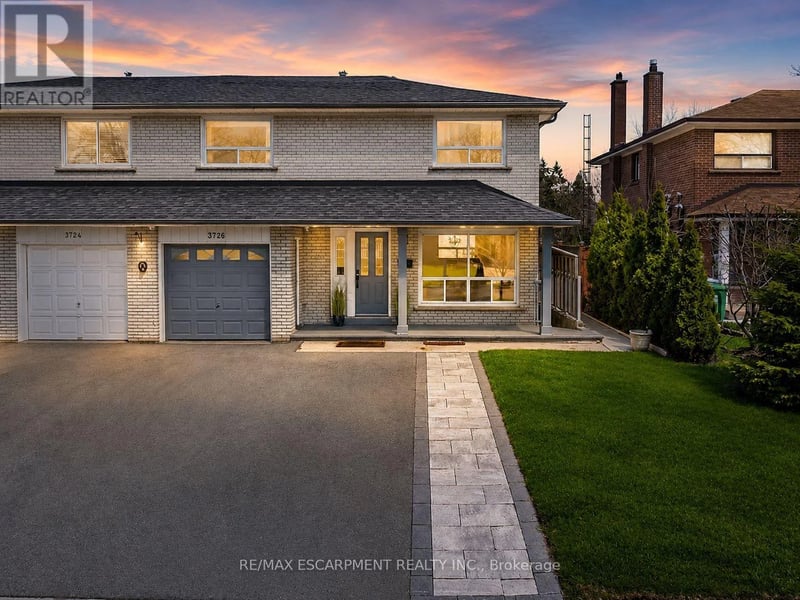 3726 Holden Crescent, Mississauga (Mississauga Valleys), Ontario, L5A2V8, Mississauga (Mississauga Valleys), Ontario — photo 1 of 5