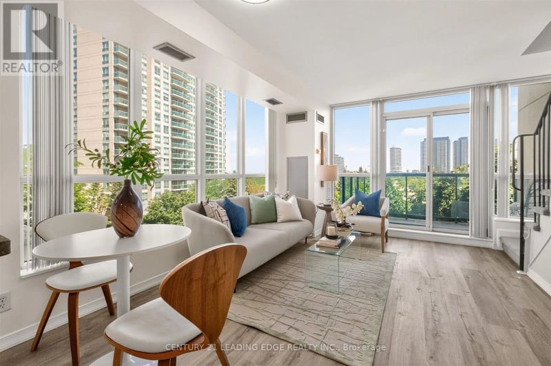 #403 2585 Erin Centre Boulevard, Mississauga (Central Erin Mills), Ontario, L5M6Z7, Mississauga (Central Erin Mills), Ontario — photo 1 of 5