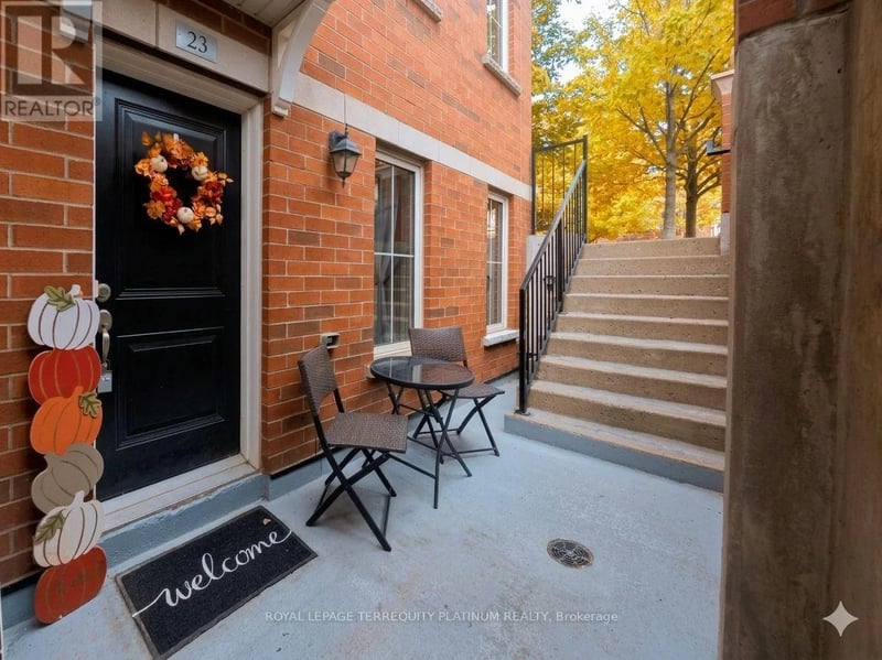 #23 2468 Post Road, Oakville (RO River Oaks), Ontario, L6H0J2, Oakville (RO River Oaks), Ontario — photo 1 of 5