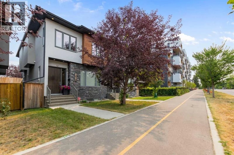 2020 37 Street Southwest, Calgary, Alberta, T3E3A9, Calgary, Alberta — photo 1 of 5