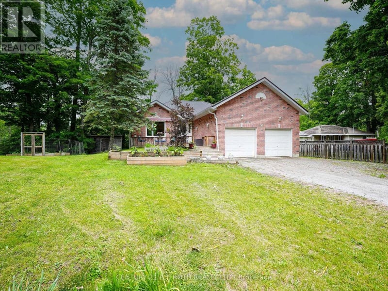 26 Bedford Road, Georgina (Sutton & Jackson's Point), Ontario, L0E1R0, Georgina (Sutton & Jackson's Point), Ontario — photo 1 of 5