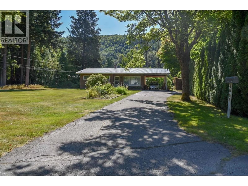 4643 QUEENSWAY Drive, Terrace, British Columbia, V8G3X4, Terrace, British Columbia — photo 1 of 5