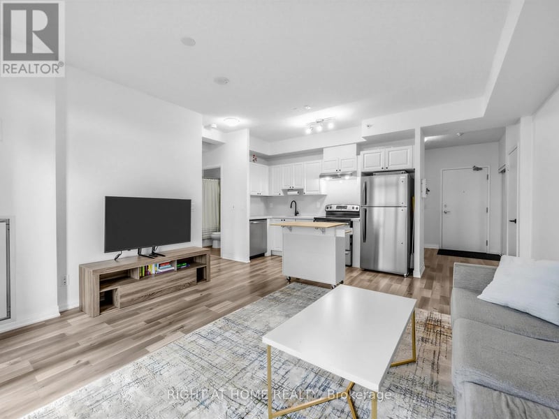 #208 155 Legion Road North, Toronto (Mimico), Ontario, M8Y0A7, Toronto (Mimico), Ontario — photo 1 of 5