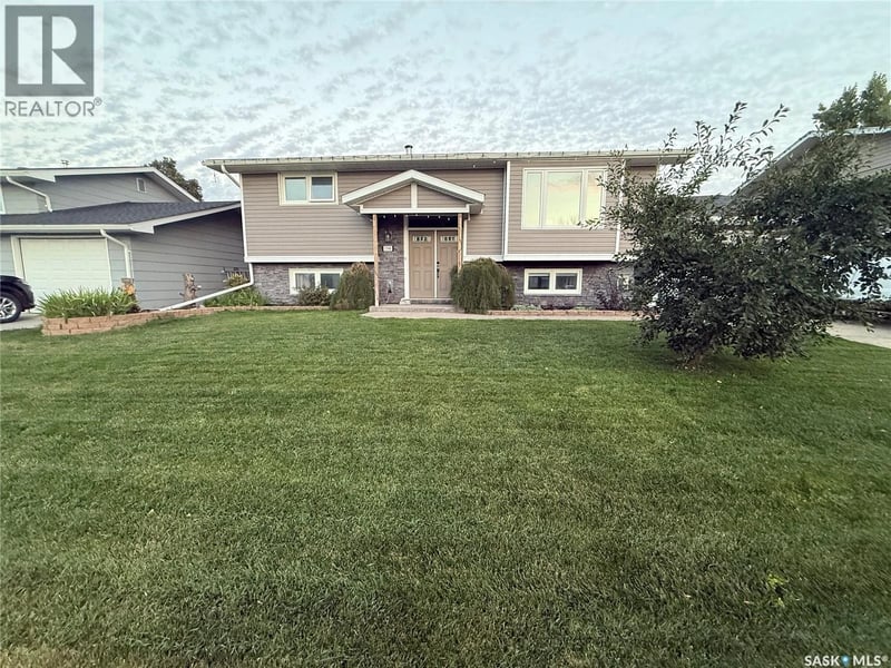 1348 Princess CRESCENT, Moose Jaw, Saskatchewan, S6H6S9, Moose Jaw, Saskatchewan — photo 1 of 5