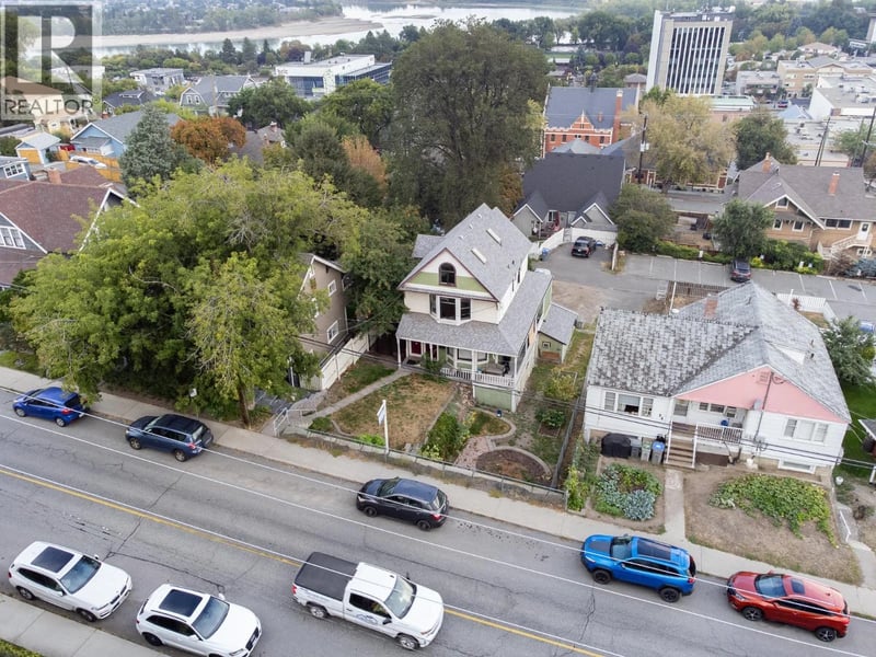 32 Battle Street West, Kamloops, British Columbia, V2C1G6, Kamloops, British Columbia — photo 1 of 5