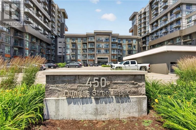 #224 450 Dundas Street East, Hamilton (Waterdown), Ontario, L8B1Z2, Hamilton (Waterdown), Ontario — photo 1 of 5