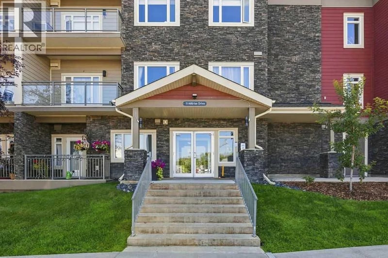 11 Millrise Drive Southwest, Calgary, Alberta, T2y0K7, Calgary, Alberta — photo 1 of 5