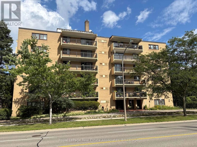 #408 557 The East Mall, Toronto (Islington-City Centre West), Ontario, M9B4A5, Toronto (Islington-City Centre West), Ontario — photo 1 of 5