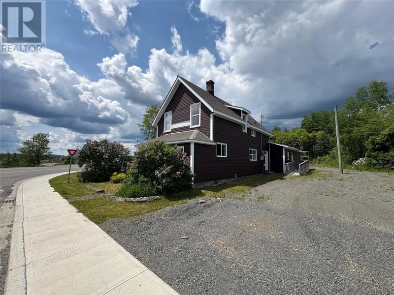 9 Mill Road, Grand Falls Windsor, Newfoundland & Labrador, A2A1B7, Grand Falls Windsor, Newfoundland & Labrador — photo 1 of 5