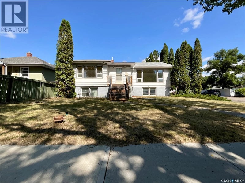 3600 REGINA AVENUE, Regina, Saskatchewan, S4S0H5, Regina, Saskatchewan — photo 1 of 5