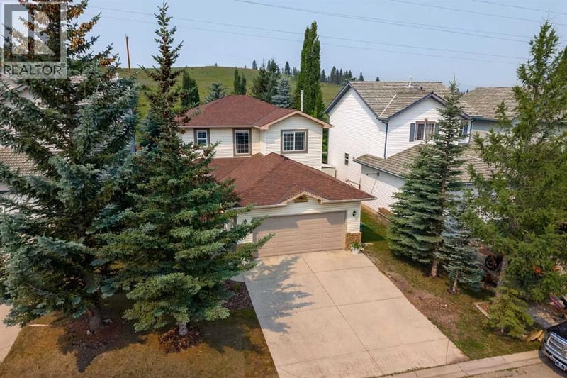100 Bow Ridge Crescent, Cochrane, Alberta, T4C1V2, Cochrane, Alberta — photo 1 of 5