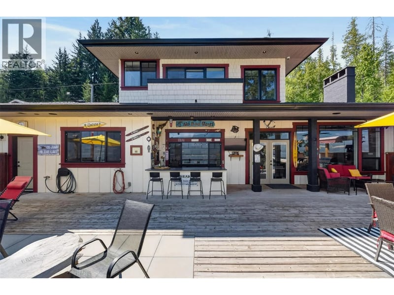 #12 4119 Galligan Road, Eagle Bay, British Columbia, V0E1T0, Eagle Bay, British Columbia — photo 1 of 5