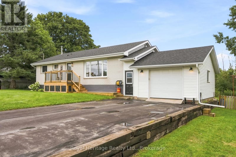102 Johnstown Road, Quinte West (Sidney Ward), Ontario, K8V5P5, Quinte West (Sidney Ward), Ontario — photo 1 of 5