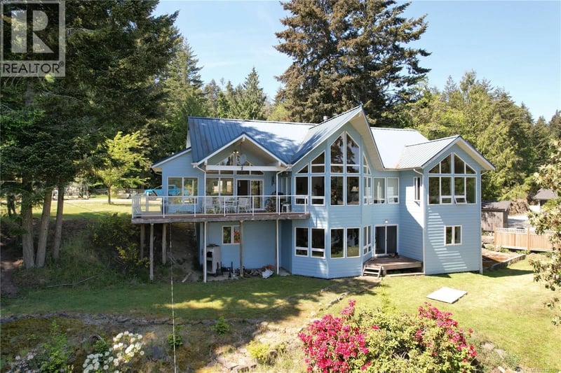 207 Welbury Drive, Salt Spring, British Columbia, V8K2L7, Salt Spring, British Columbia — photo 1 of 5