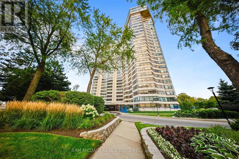 #1007 1300 Bloor Street, Mississauga (Applewood), Ontario, L4Y3Z2, Mississauga (Applewood), Ontario — photo 1 of 5