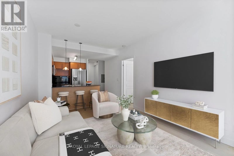 #PH11 18 Yonge Street, Toronto (Waterfront Communities), Ontario, M5E1Z8, Toronto (Waterfront Communities), Ontario — photo 1 of 5
