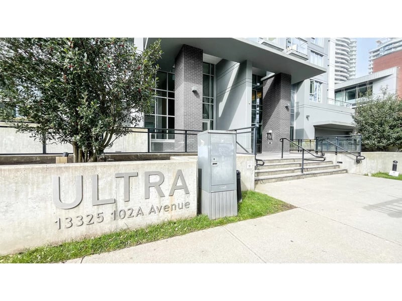 #2903 13325 102A Avenue, Surrey, British Columbia, V3T0J5, Surrey, British Columbia — photo 1 of 5