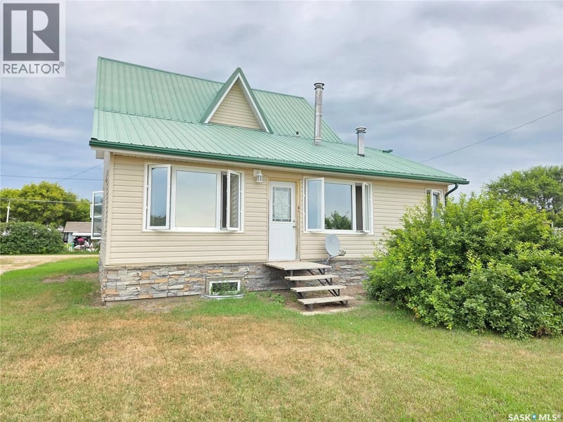 620 Railway AVENUE, Arcola, Saskatchewan, S0C0G0, Arcola, Saskatchewan — photo 1 of 5