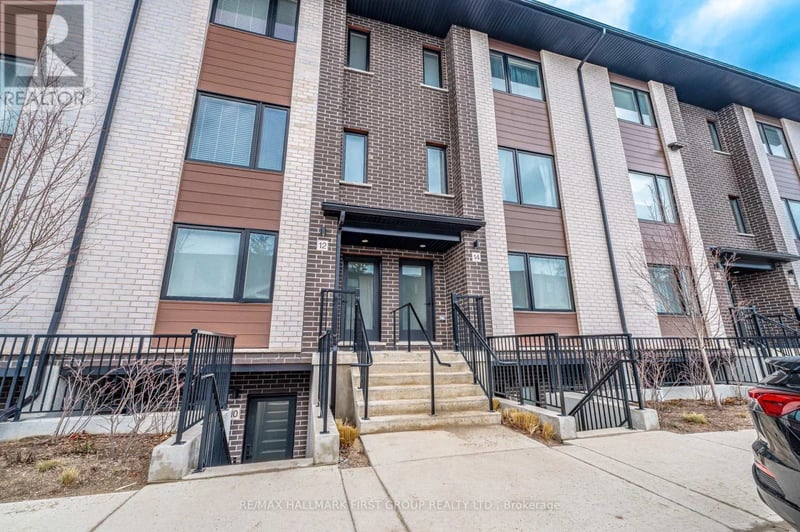12 Lily Lane, Guelph (Clairfields/Hanlon Business Park), Ontario, N1L0R2, Guelph (Clairfields/Hanlon Business Park), Ontario — photo 1 of 5
