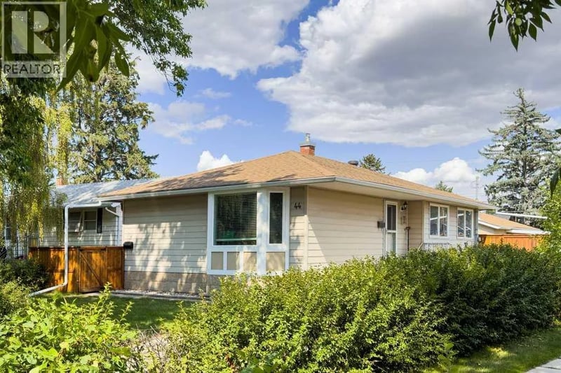 44 Lynndale Road Southeast, Calgary, Alberta, T2C0T2, Calgary, Alberta — photo 1 of 5