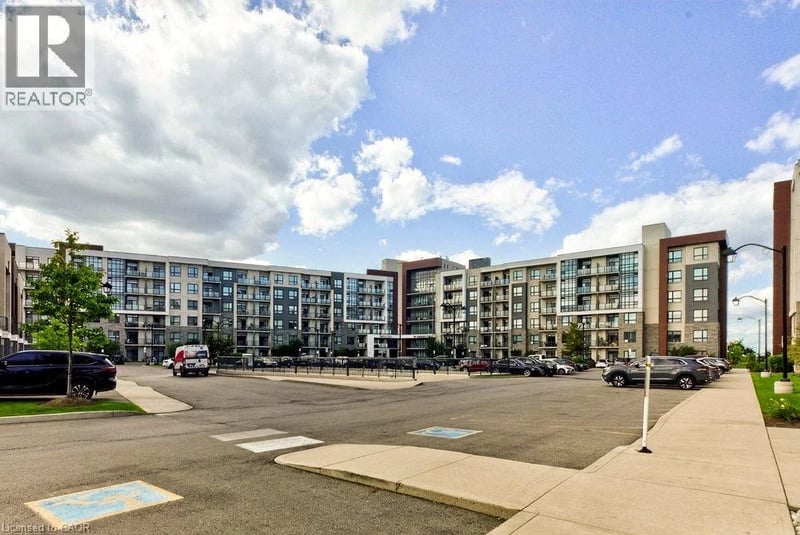 #230 125 SHOREVIEW Place, Stoney Creek, Ontario, L8E0K3, Stoney Creek, Ontario — photo 1 of 5