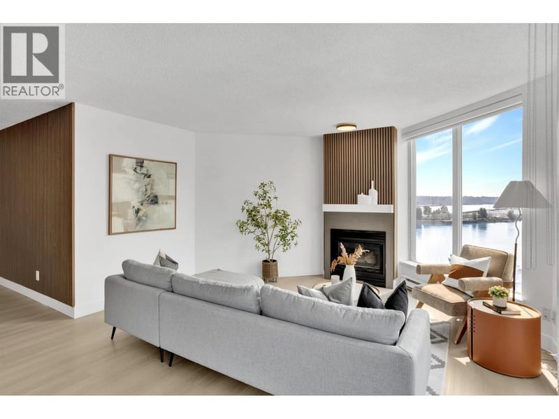 #1503 1135 QUAYSIDE Drive, New Westminster, British Columbia, V3M6J4, New Westminster, British Columbia — photo 1 of 5