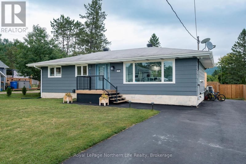 271 EIGHTH Street, Mattawa, Ontario, P0H1V0, Mattawa, Ontario — photo 1 of 5