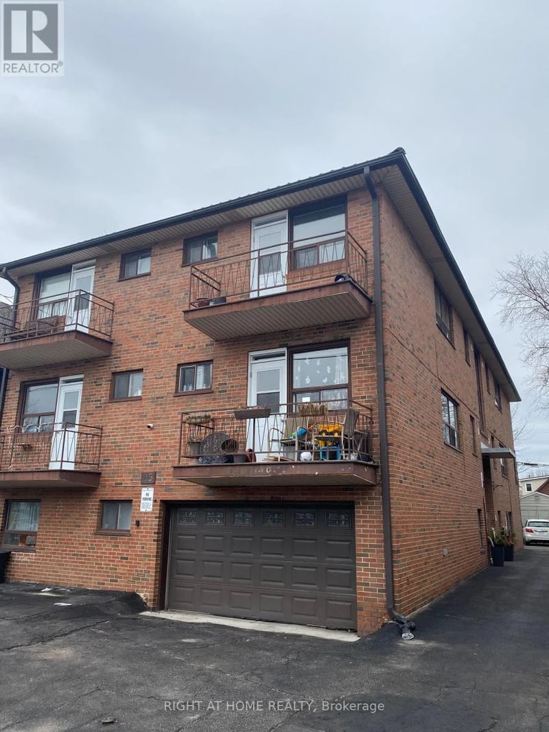 #5 115 Eighth Street, Toronto (New Toronto), Ontario, M8V3C5, Toronto (New Toronto), Ontario — photo 1 of 5