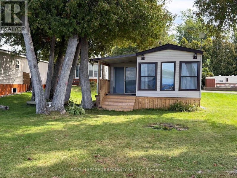 17 Sunset, Selwyn, Ontario, K0L2H0, Selwyn, Ontario — photo 1 of 5