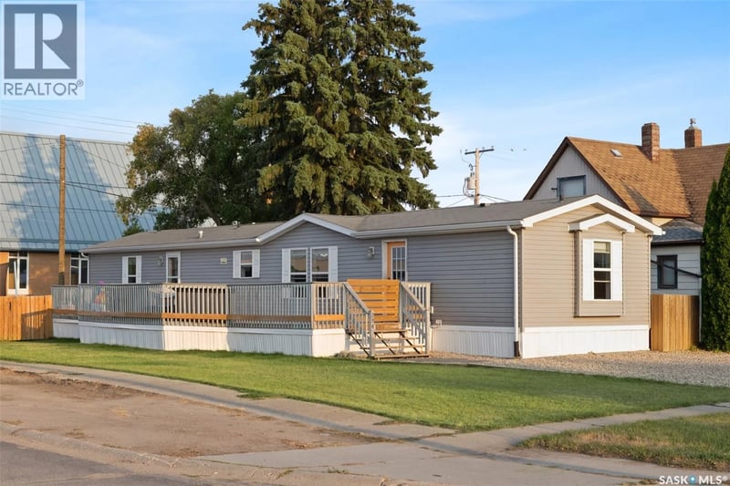 294 Byron STREET, Southey, Saskatchewan, S0G4P0, Southey, Saskatchewan — photo 1 of 5