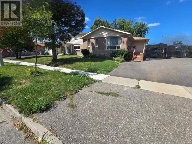 46 Reigate Avenue, Brampton (Madoc), Ontario, L6V2E3, Brampton (Madoc), Ontario — photo 1 of 5