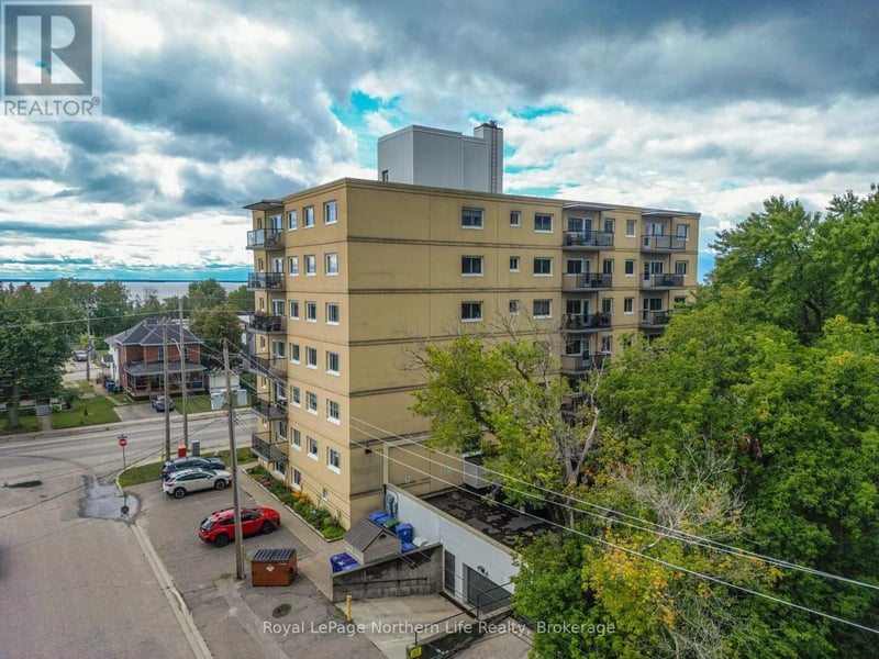 #202 810 Main Street West, North Bay (West End), Ontario, P1B2V9, North Bay (West End), Ontario — photo 1 of 5
