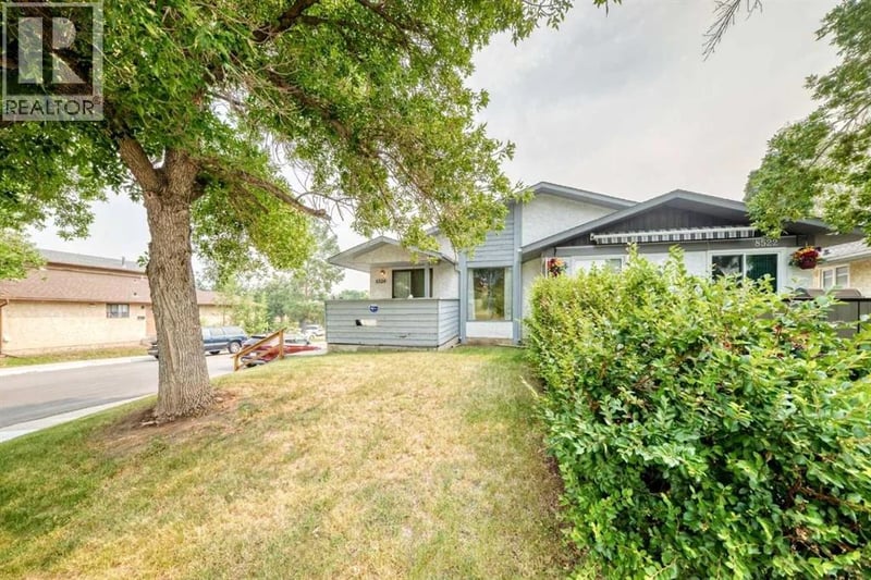 8524 Berwick Road Northwest, Calgary, Alberta, T3K1E5, Calgary, Alberta — photo 1 of 5