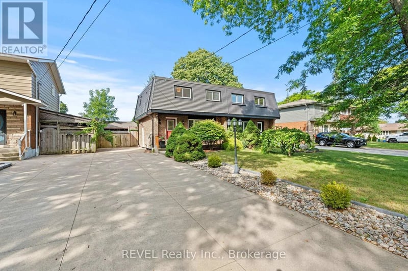 28 Black Knight Road, St. Catharines (Lakeport), Ontario, L2N3C1, St. Catharines (Lakeport), Ontario — photo 1 of 5