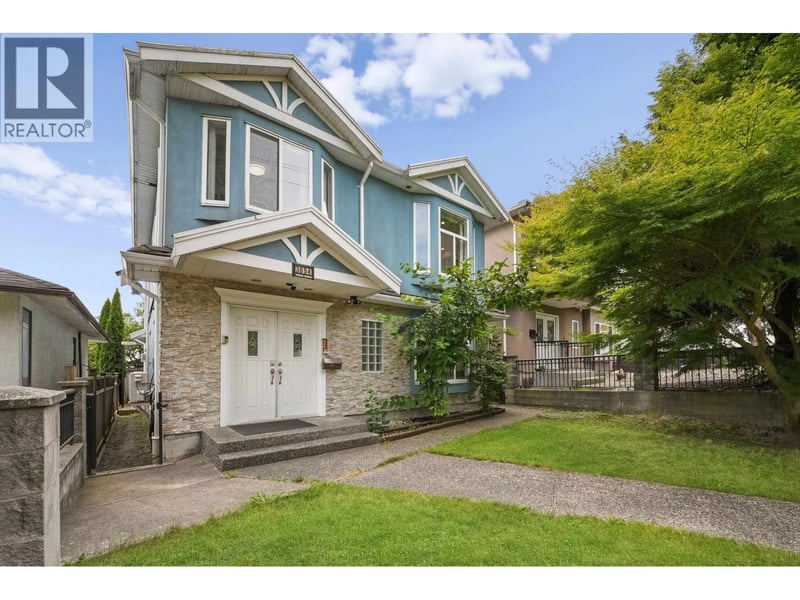 3054 5TH Avenue, Vancouver, British Columbia, V5M1N8, Vancouver, British Columbia — photo 1 of 5
