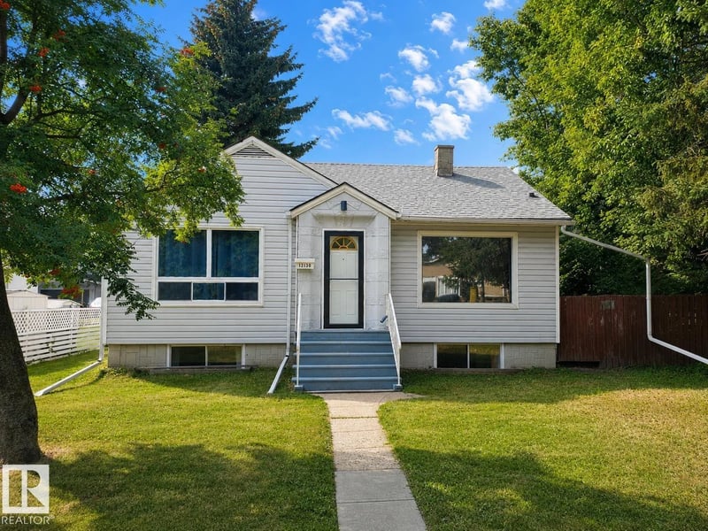 12130 124 ST NW, Edmonton, Alberta, T5L0M9, Edmonton, Alberta — photo 1 of 5
