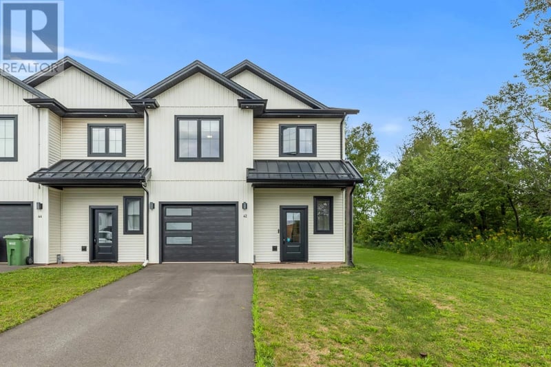42 KELLY Heights, Stratford, Prince Edward Island, C1B4M2, Stratford, Prince Edward Island — photo 1 of 5
