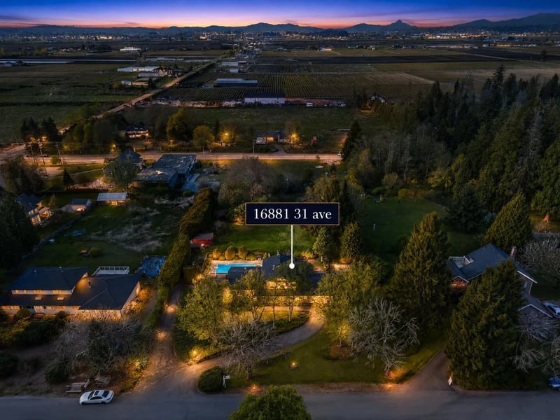 16881 31 Avenue, Surrey, British Columbia, V3S0A6, Surrey, British Columbia — photo 1 of 5