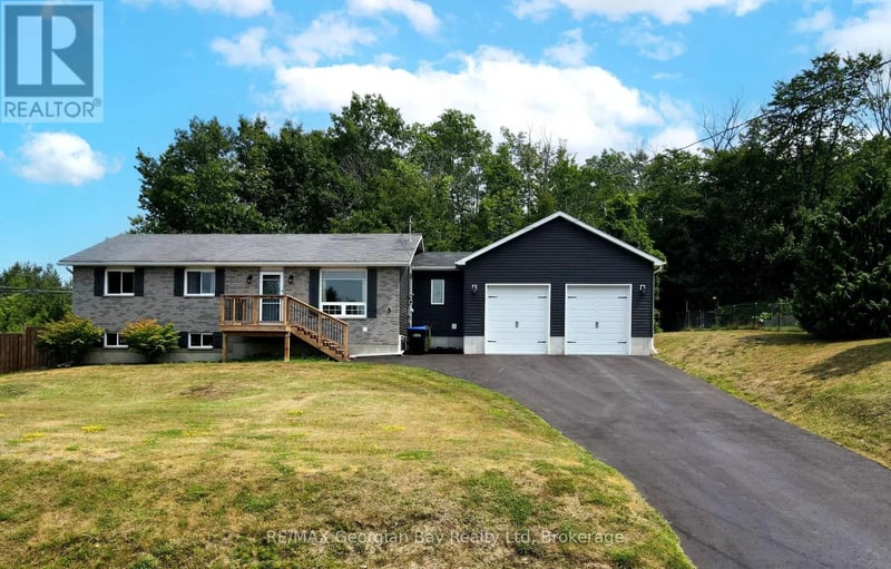 5 Easton Avenue, Tay (Port McNicoll), Ontario, L0K1R0, Tay (Port McNicoll), Ontario — photo 1 of 5