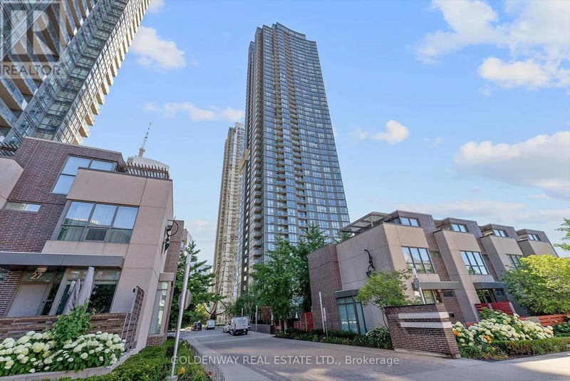 #5015 11 Brunel Court, Toronto (Waterfront Communities), Ontario, M5V3Y3, Toronto (Waterfront Communities), Ontario — photo 1 of 5